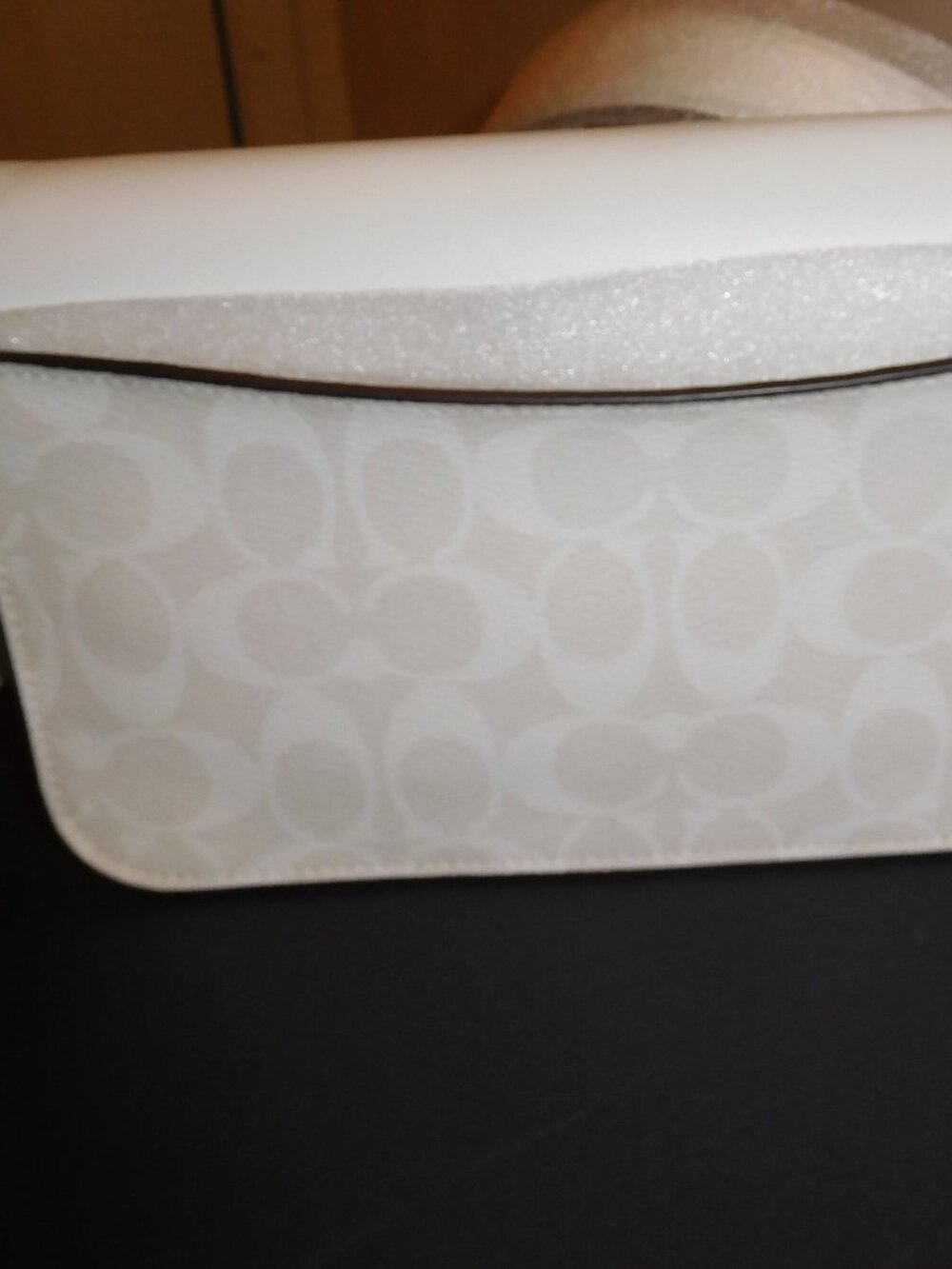 Coach CJ617 Morgan Shoulder Chalk/Glacier White Signature Pebble Leather Bag-NWT - Picture 2 of 8
